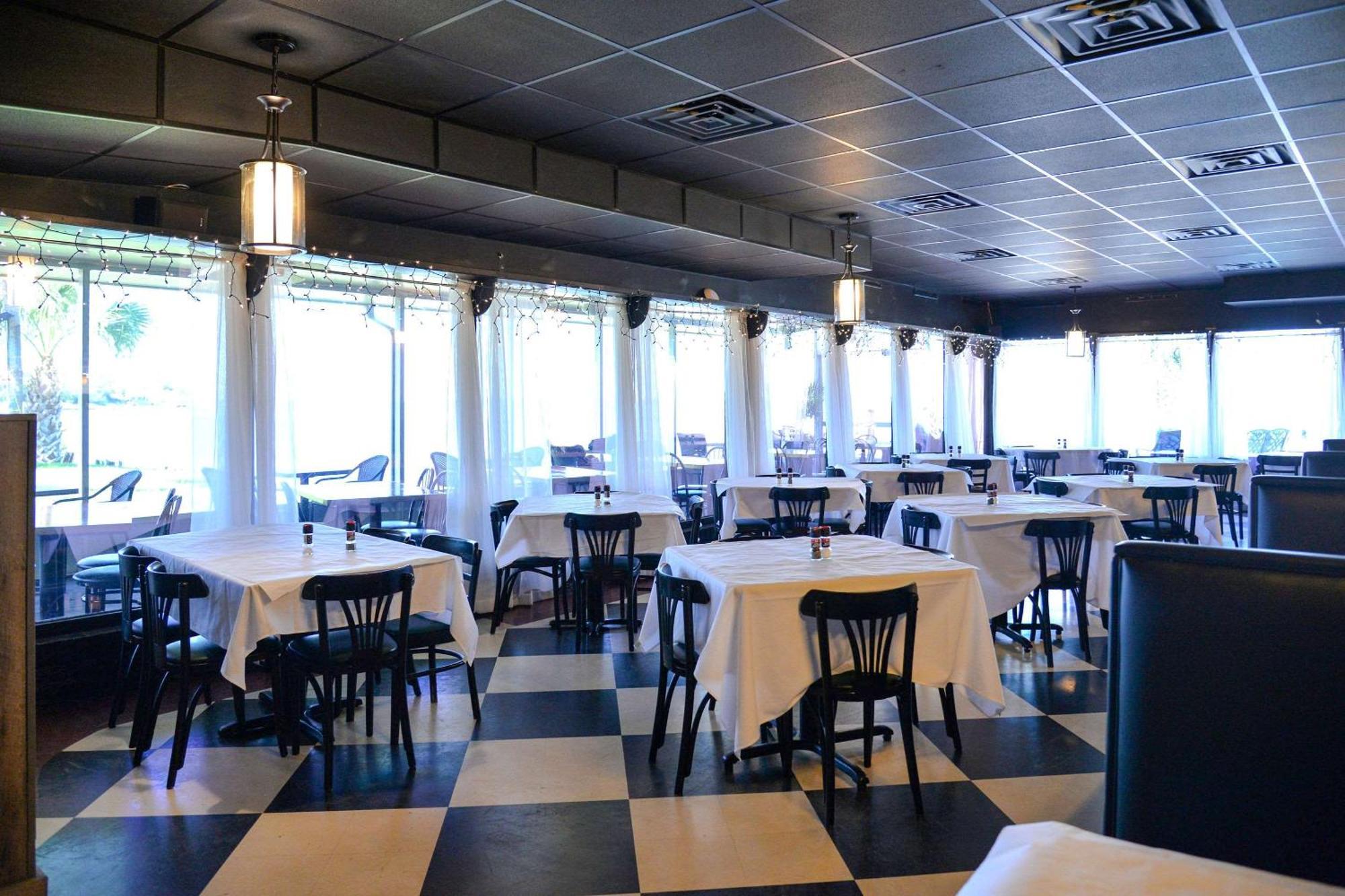 Quality Inn & Suites Gulf Breeze Bayside Near Pensacola Beach Экстерьер фото