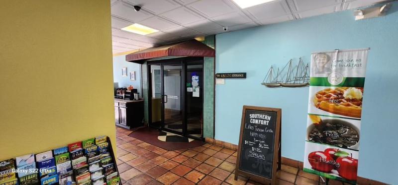 Quality Inn & Suites Gulf Breeze Bayside Near Pensacola Beach Экстерьер фото