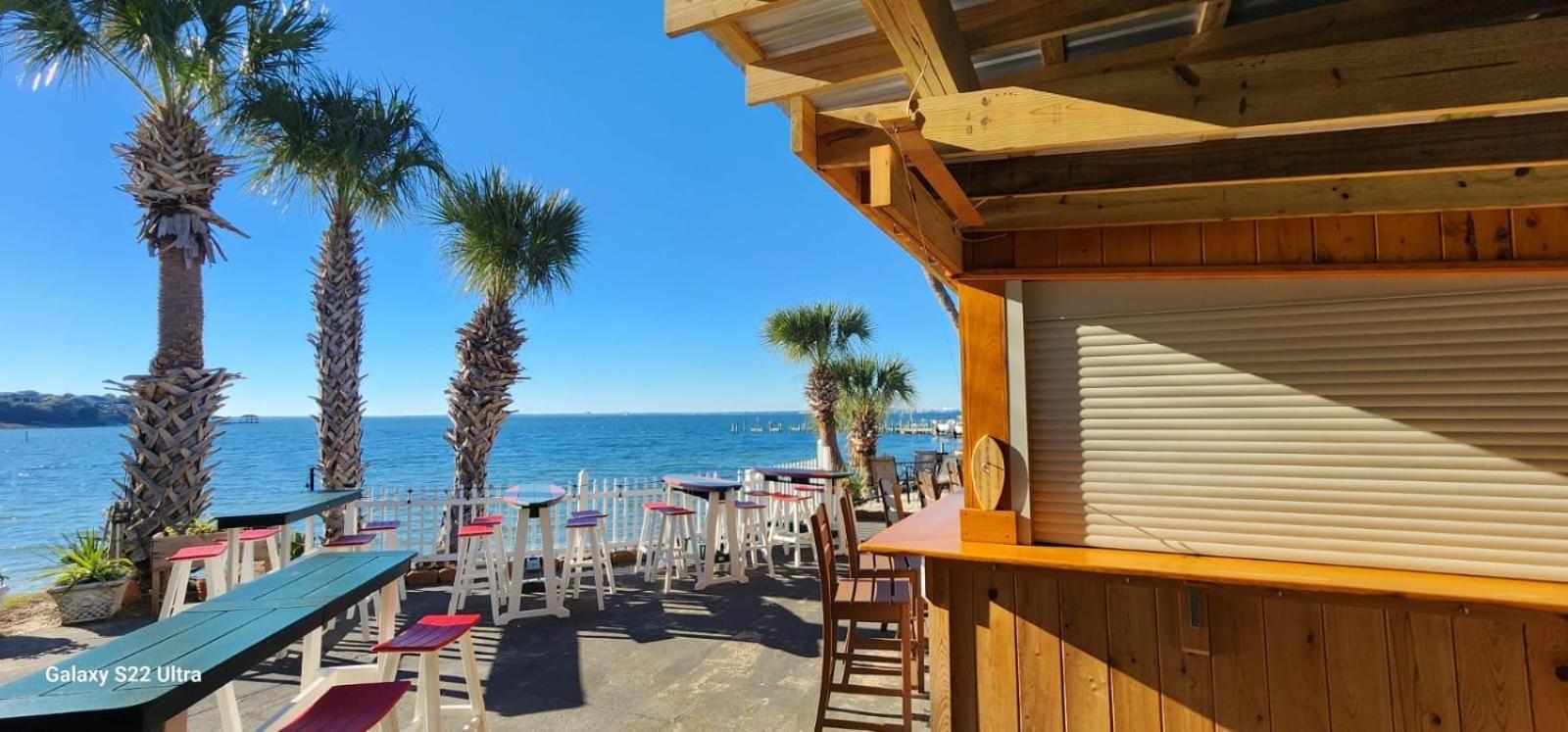 Quality Inn & Suites Gulf Breeze Bayside Near Pensacola Beach Экстерьер фото