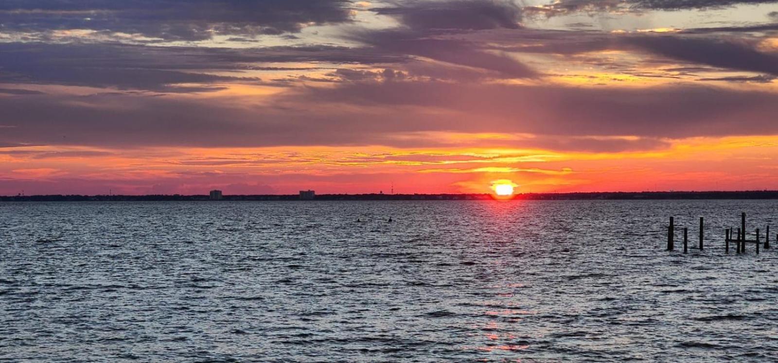 Quality Inn & Suites Gulf Breeze Bayside Near Pensacola Beach Экстерьер фото