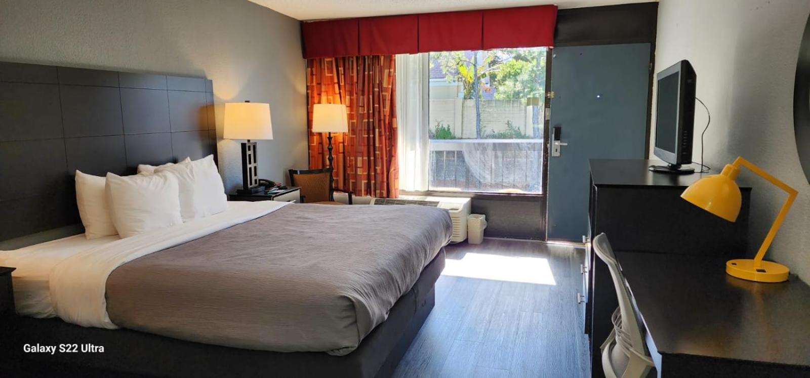 Quality Inn & Suites Gulf Breeze Bayside Near Pensacola Beach Экстерьер фото
