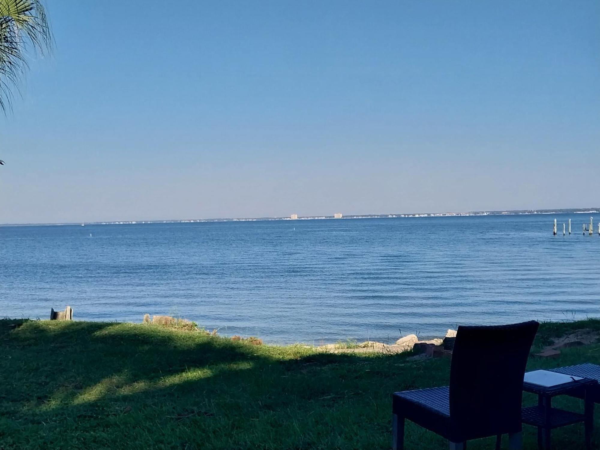 Quality Inn & Suites Gulf Breeze Bayside Near Pensacola Beach Экстерьер фото